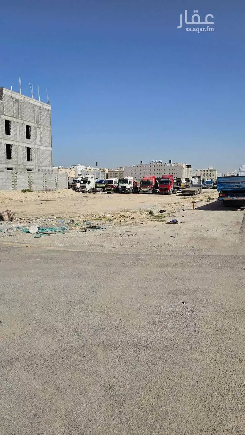 أرض 619 م² في الضباب 3