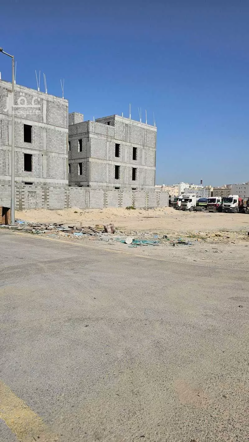 أرض 619 م² في الضباب 2