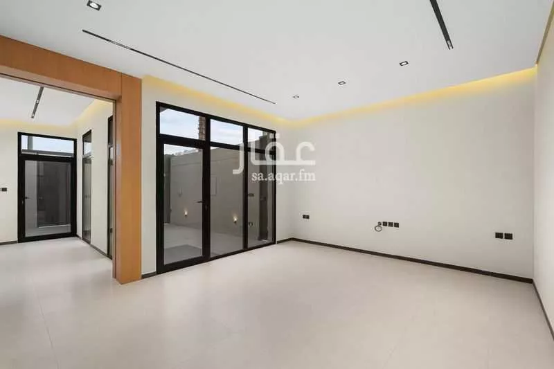 فيلا 5 غرف في النرجس 4