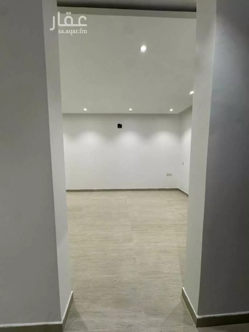 دور 4 غرف في العارض 4