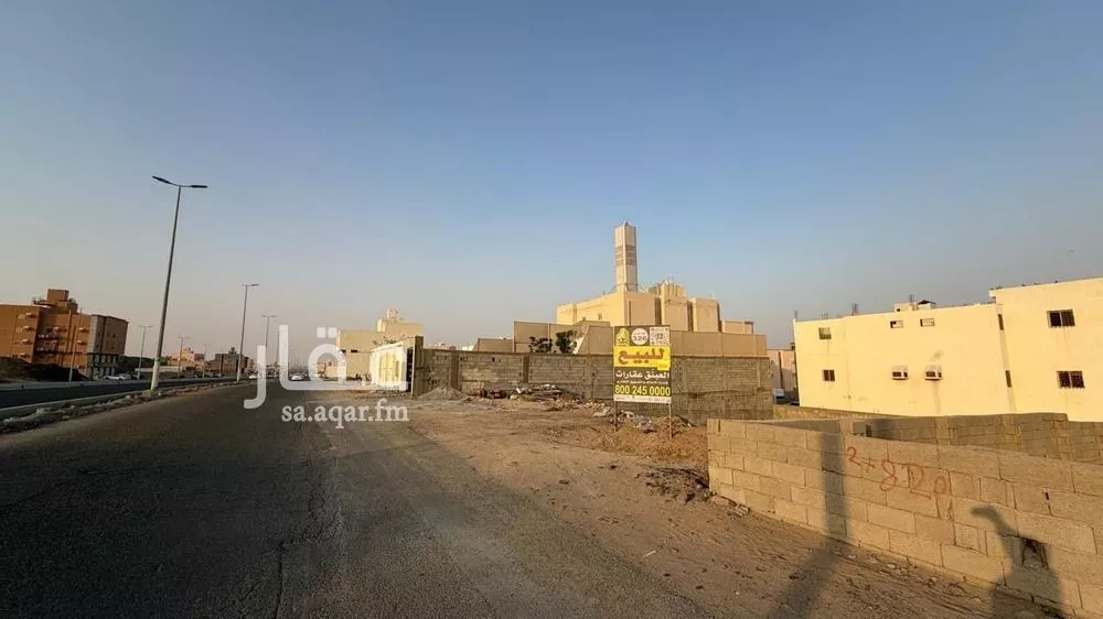 أرض 600 م² في الملك فهد 4