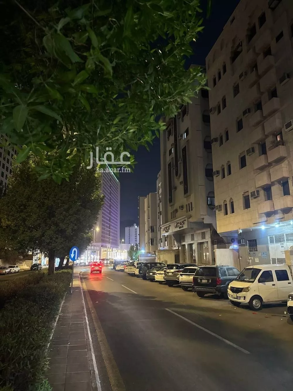 عمارة 525 م² في الجامعة 4