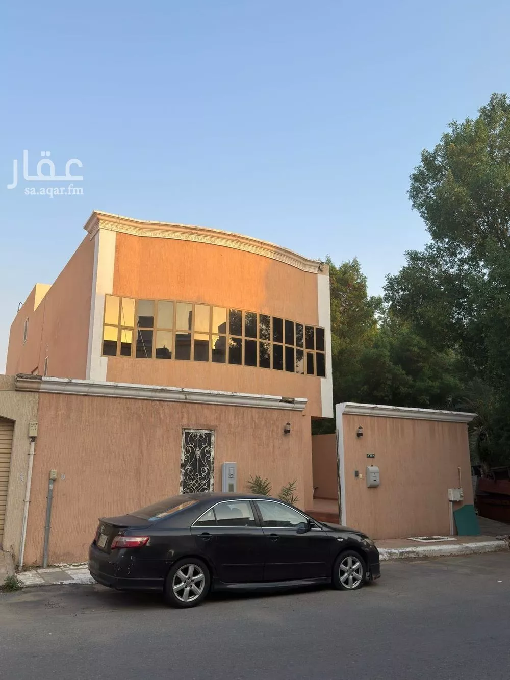 فيلا 7 غرف في العوالي 3