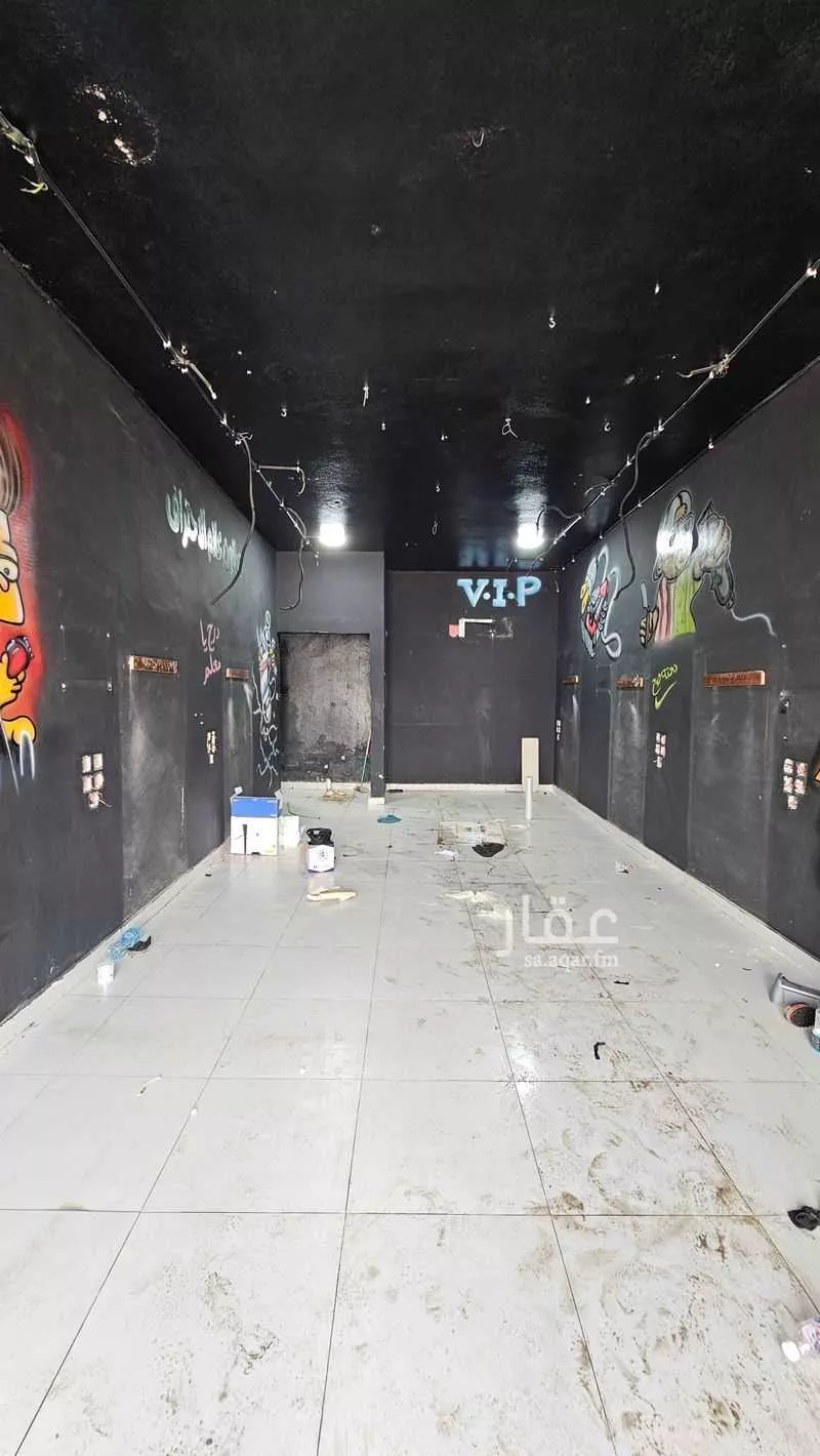محل 900 م² في المروة 1