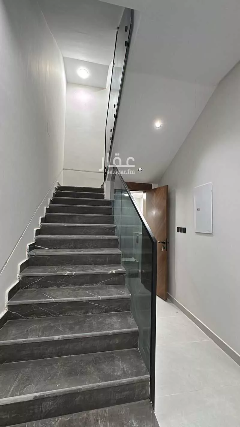 4 bedroom villa in Dhahrat Namar, Riyadh 11