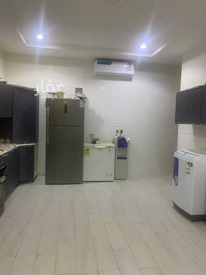 4 bedroom villa in Tuwaiq, Riyadh 14