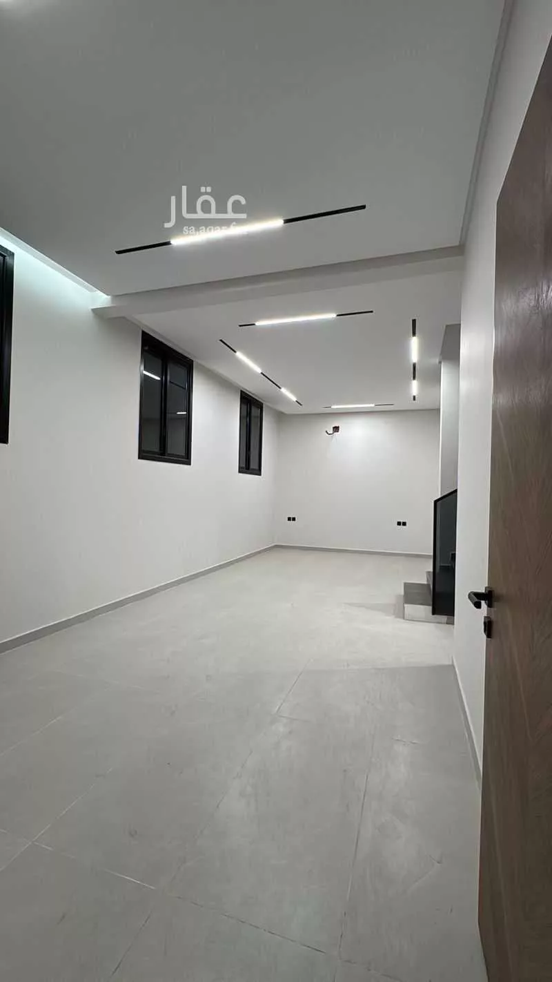 4 bedroom villa in Dhahrat Namar, Riyadh 17