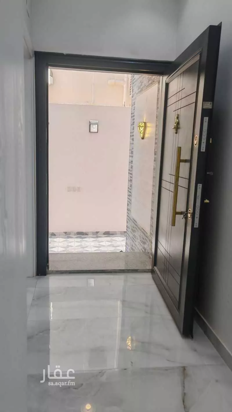 3 bedroom apartment in As Sikkah Al Hadid, Madinah 5