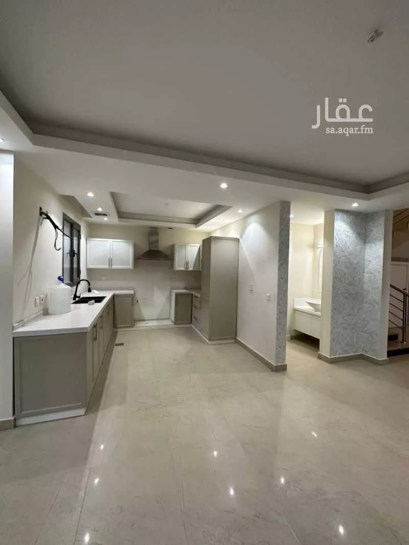 فيلا 5 غرف في الرمال 4