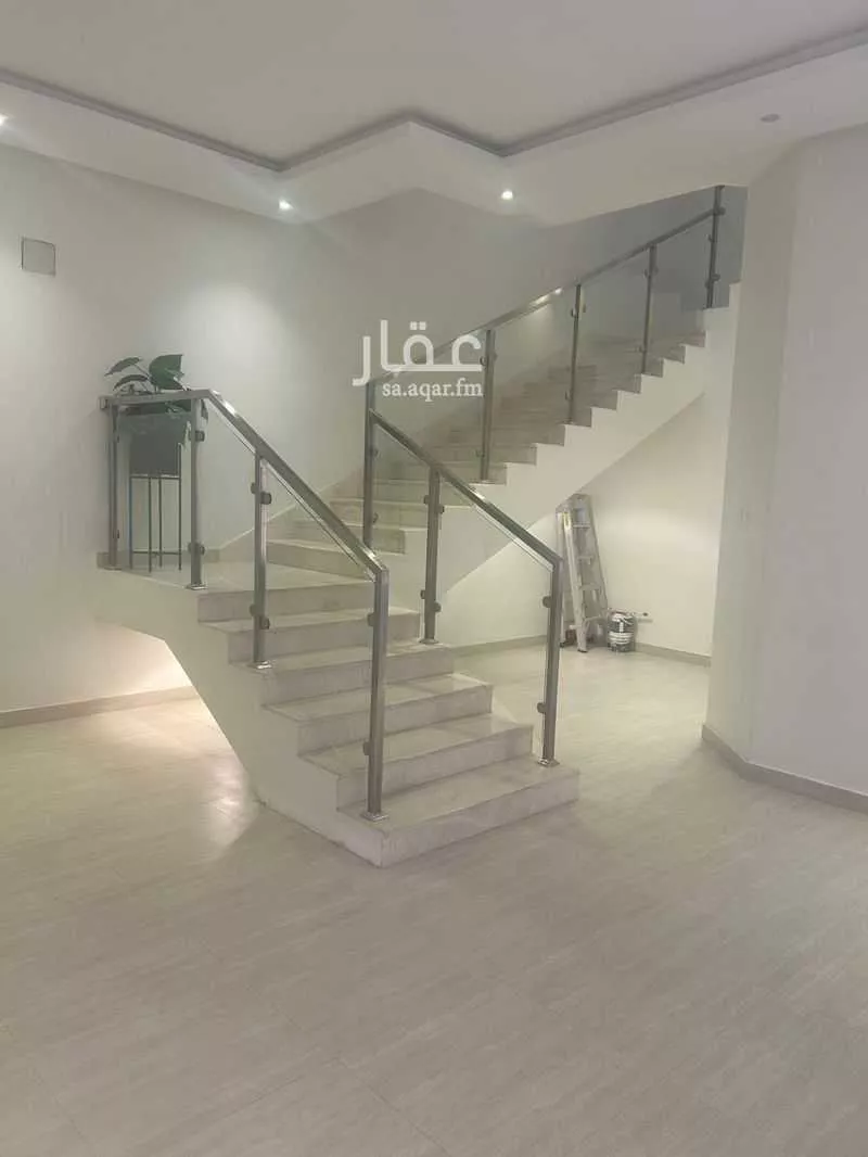 6 bedroom villa in Al Aridh 3