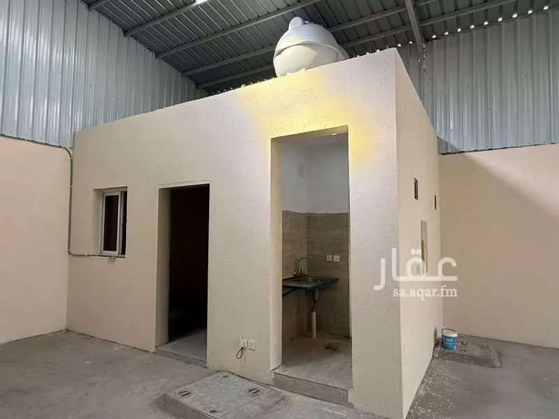 مستودع 160 م² في خشم العان 5