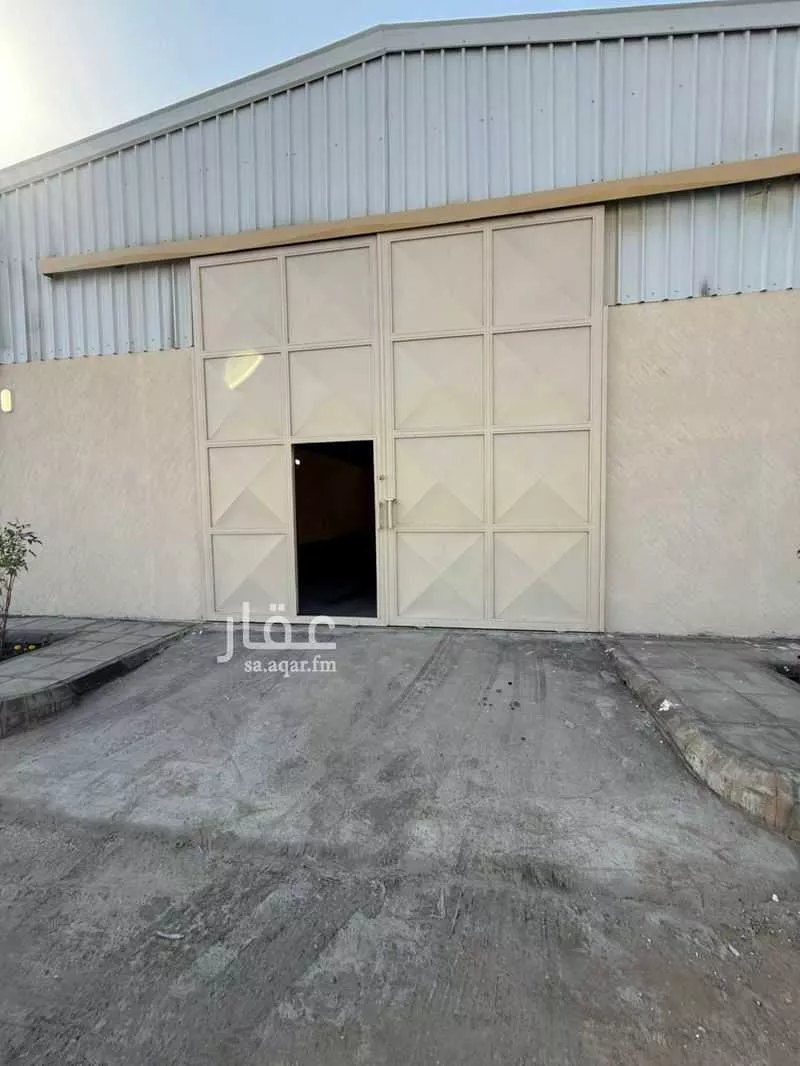 warehouse in Khashm Al An, Riyadh 10