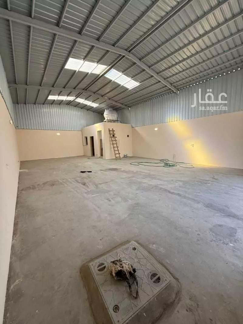 مستودع 160 م² في خشم العان 3