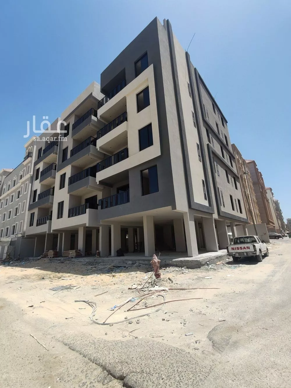 شقة 5 غرف في الحمرا 2