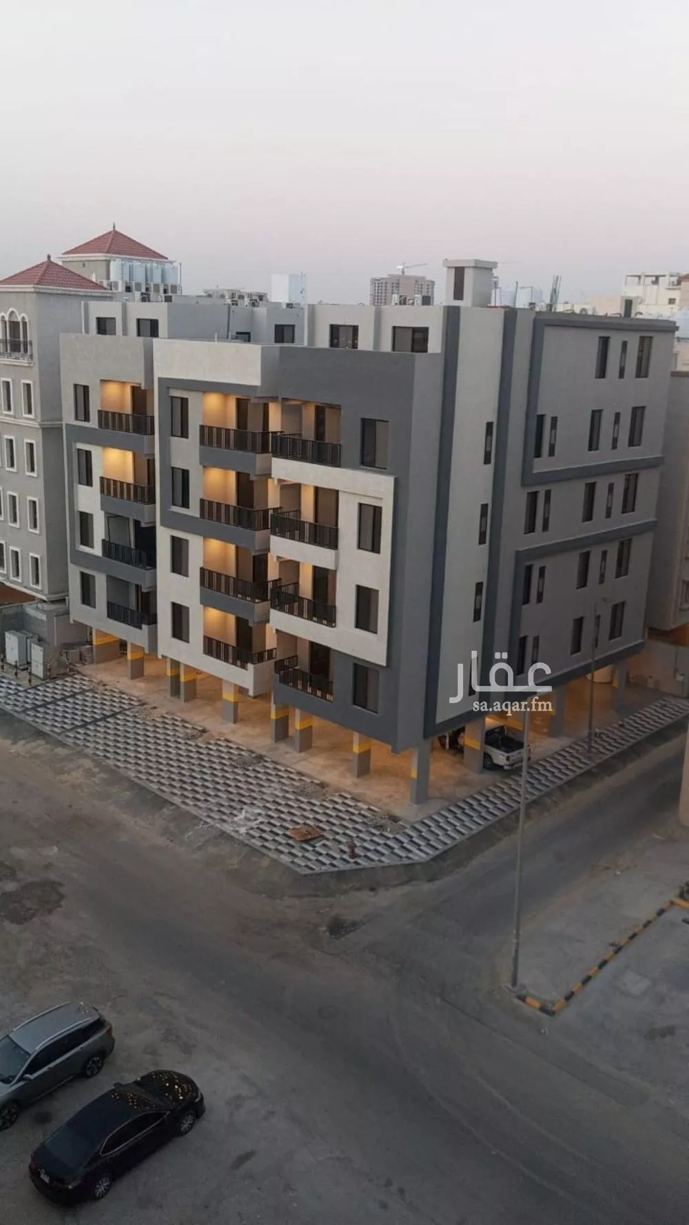 شقة 5 غرف في الحمرا 4