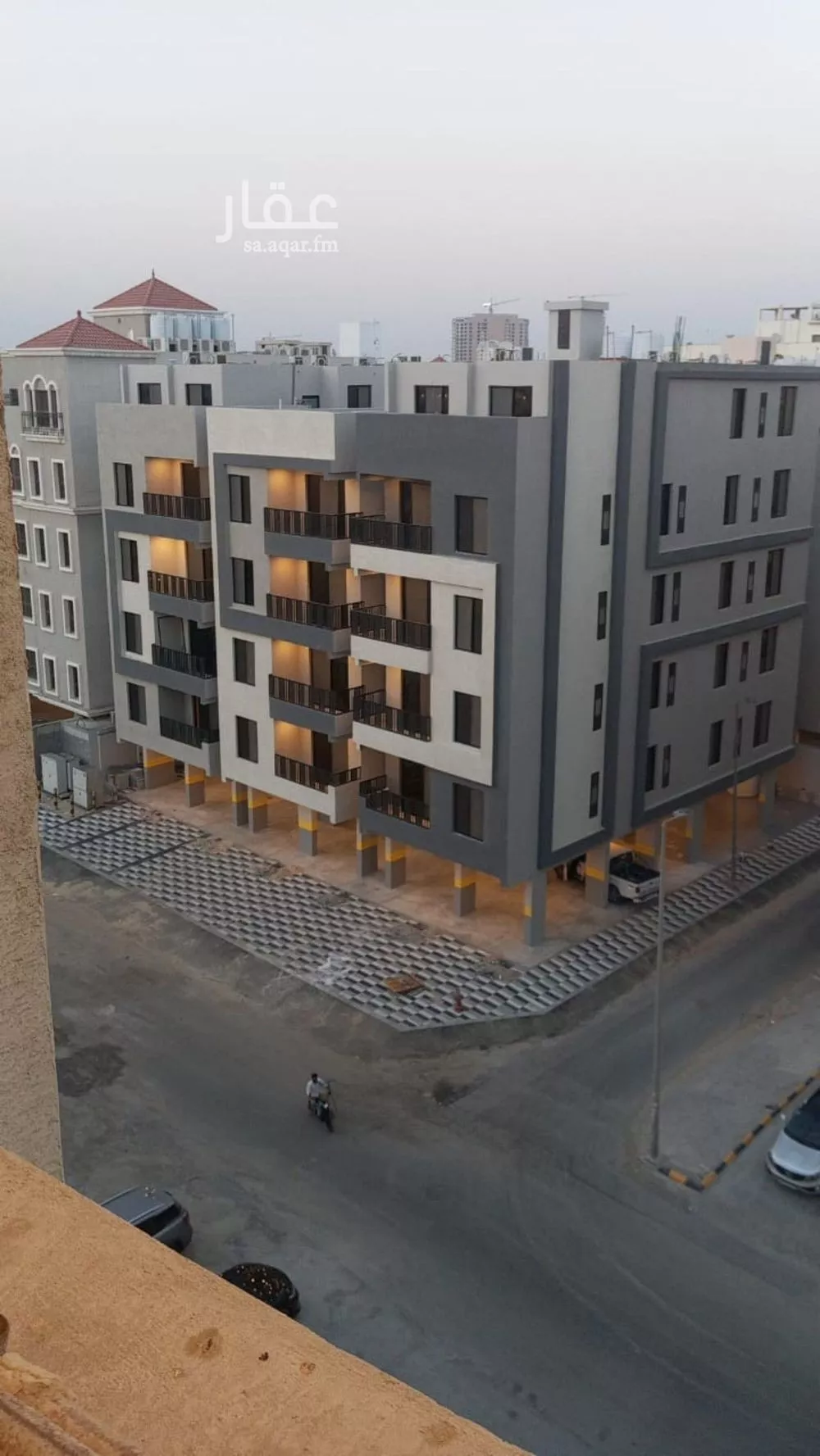 5 bedroom apartment in Al Hamra 4