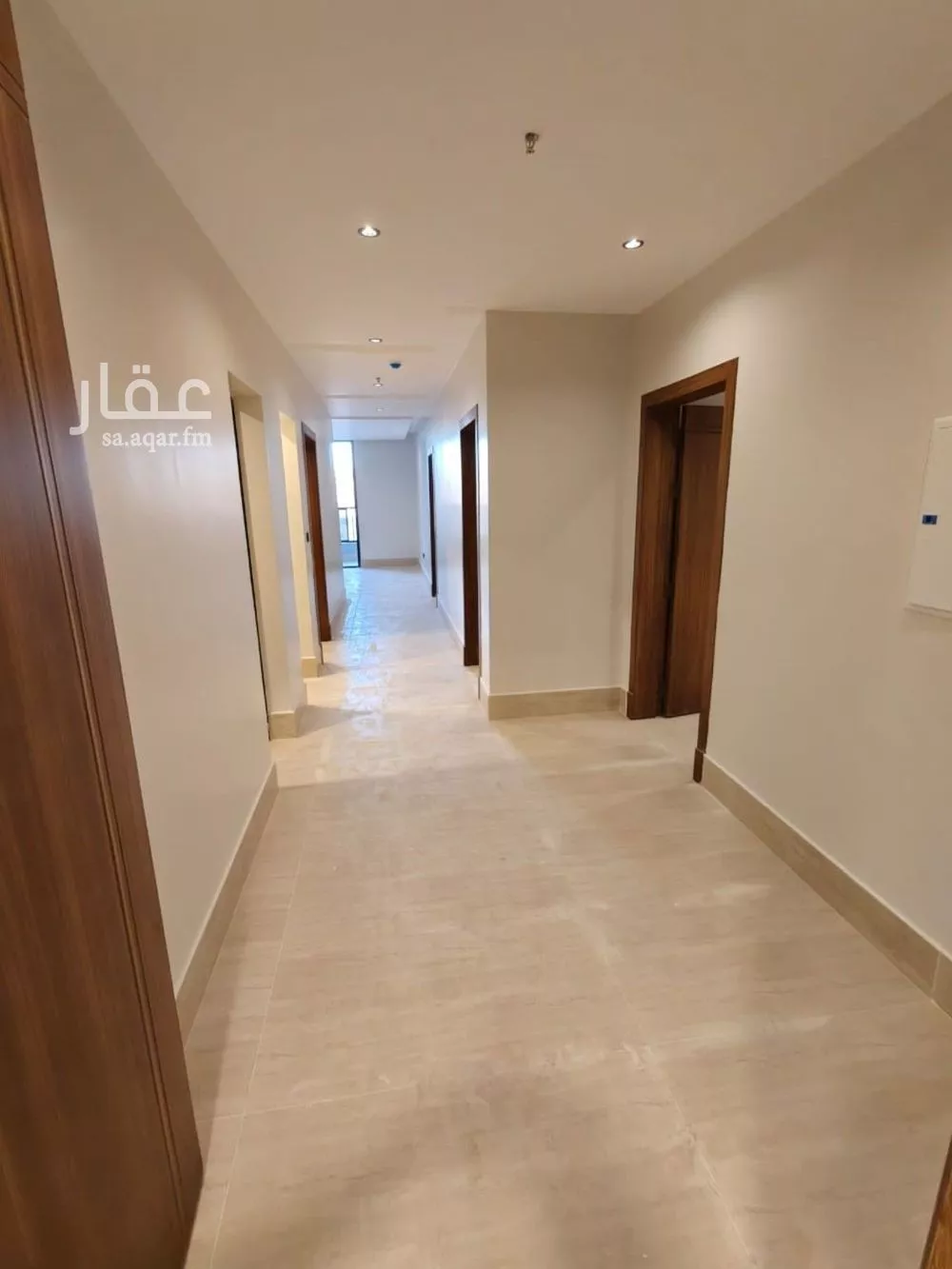 شقة 5 غرف في الحمرا 1