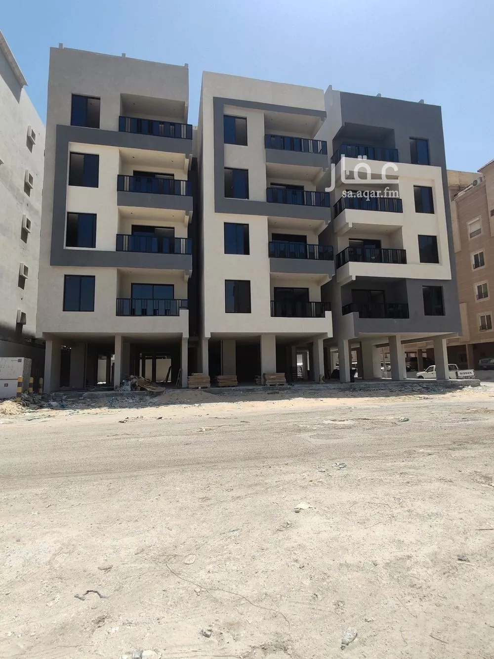 5 bedroom apartment in Al Hamra 4