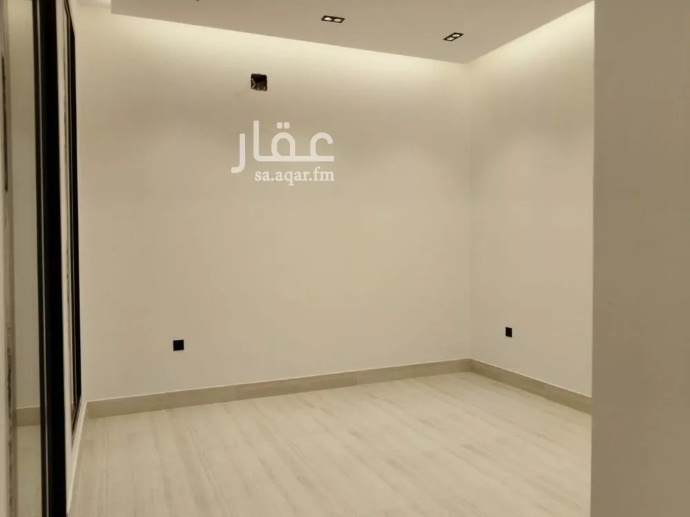 3 bedroom floor in Al Rimal 2