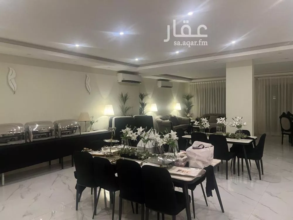 7 bedroom villa in Al Rawdah 2