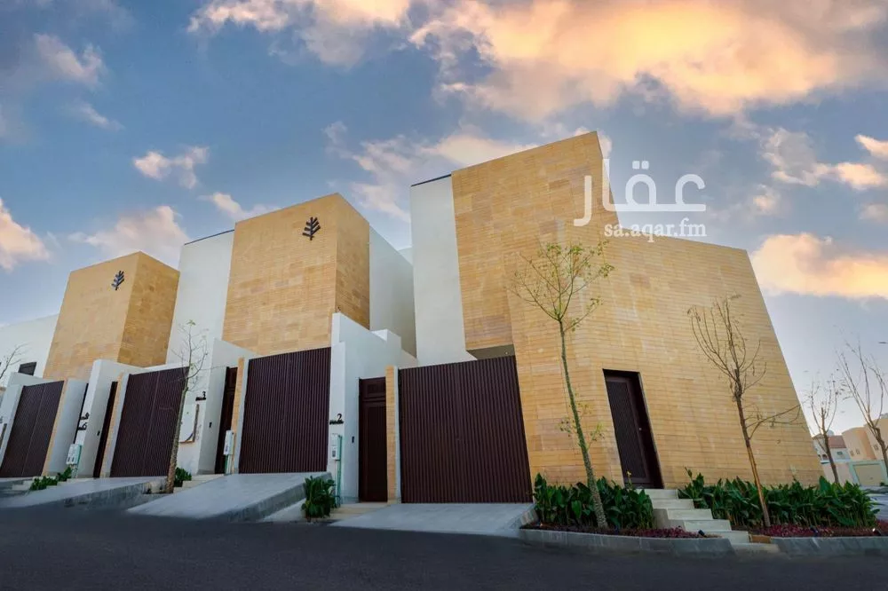 5 bedroom floor in Badr 1