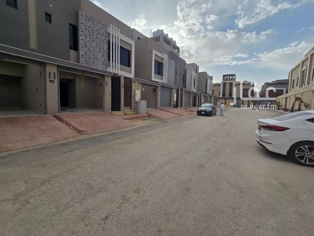 6 bedroom villa in Badr 4