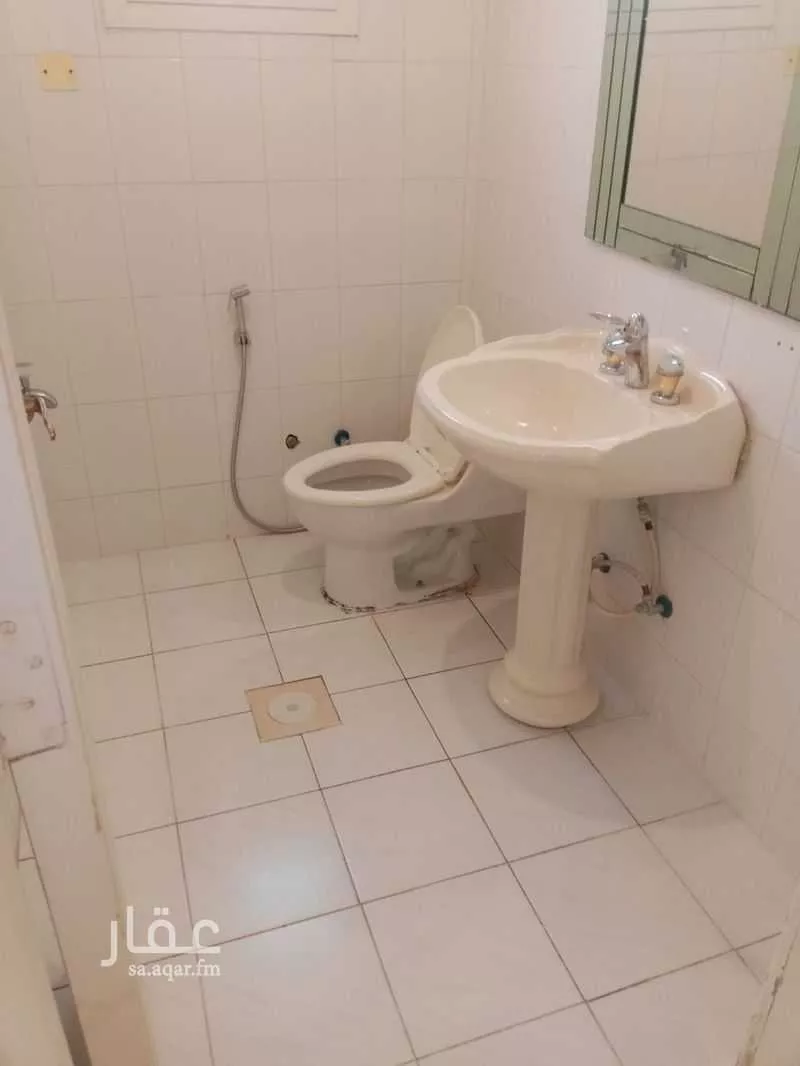 5 bedroom villa in At Taawon, Riyadh 28