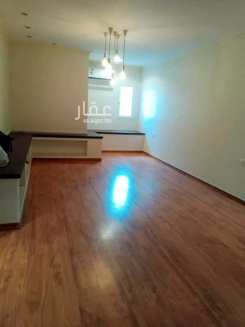 5 bedroom villa in At Taawon, Riyadh 10