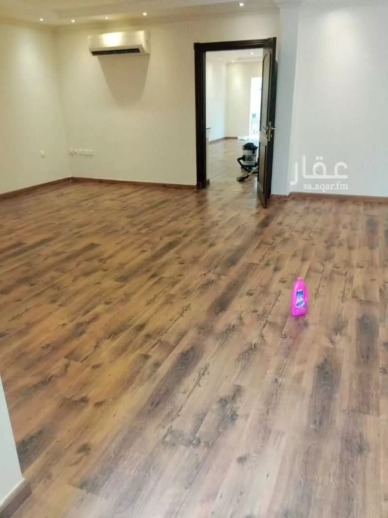 5 bedroom villa in At Taawon, Riyadh 7