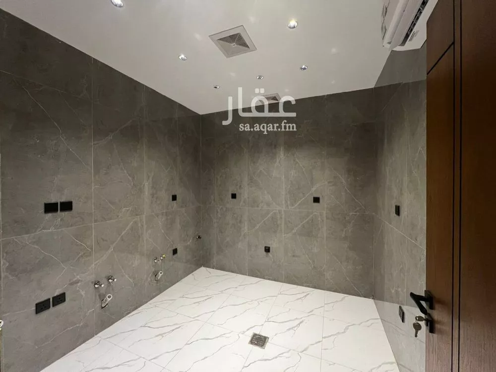 4 bedroom apartment in Al Zahra, Jeddah 8