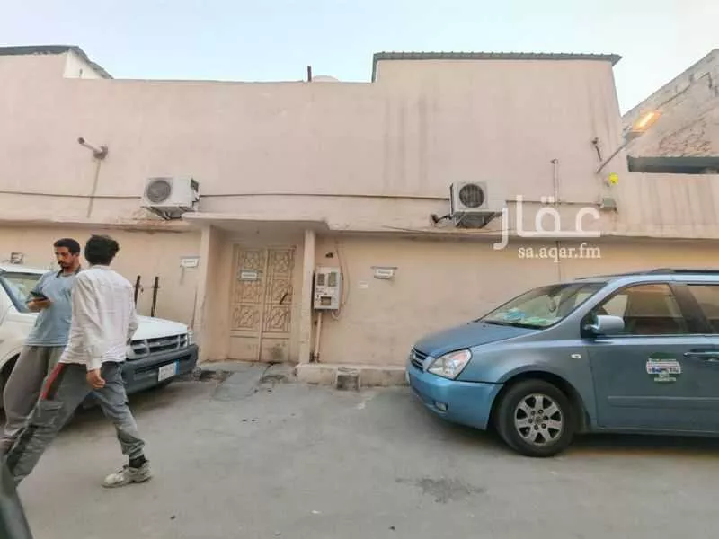 فيلا 5 غرف في منفوحة 2