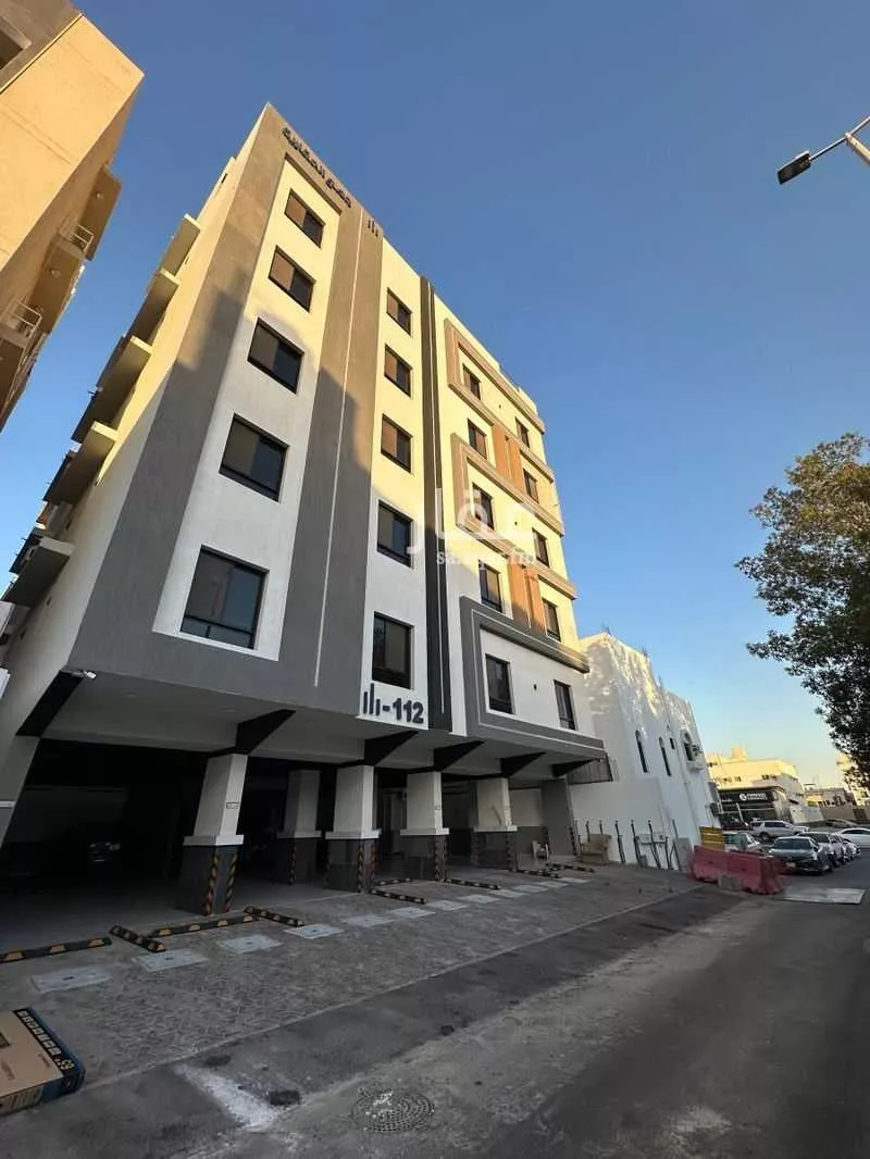 5 bedroom apartment in Al Safa 1