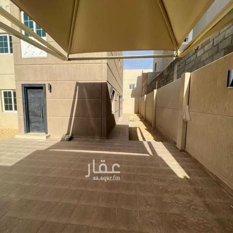 فيلا 6 غرف في العارض 2