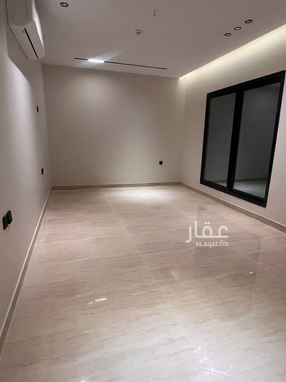 شقة 5 غرف في الحمرا 2