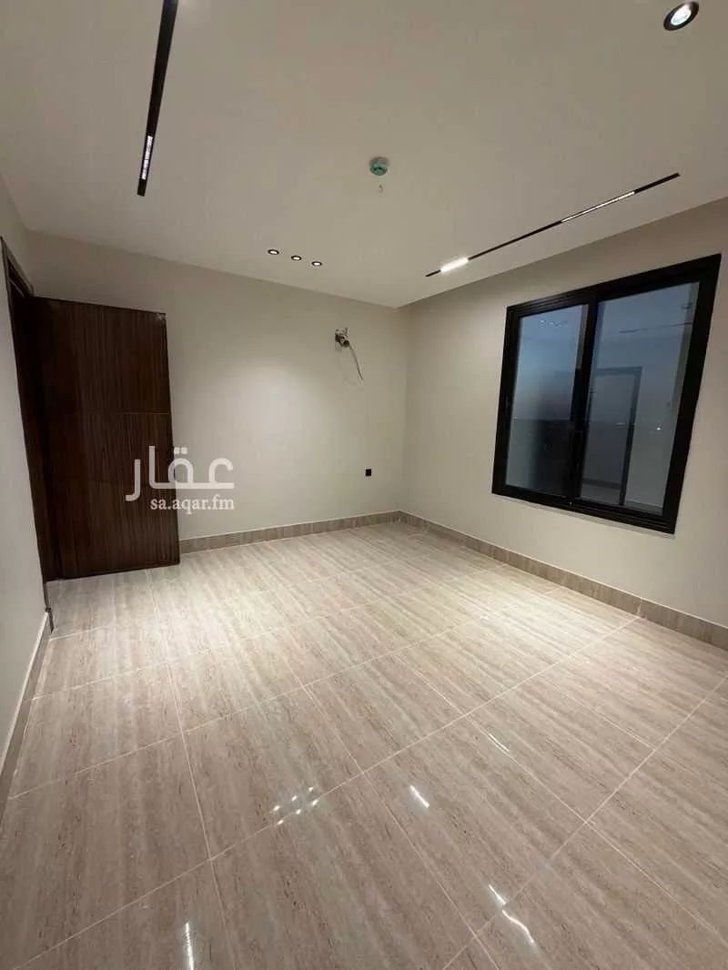 شقة 5 غرف في الندى 4