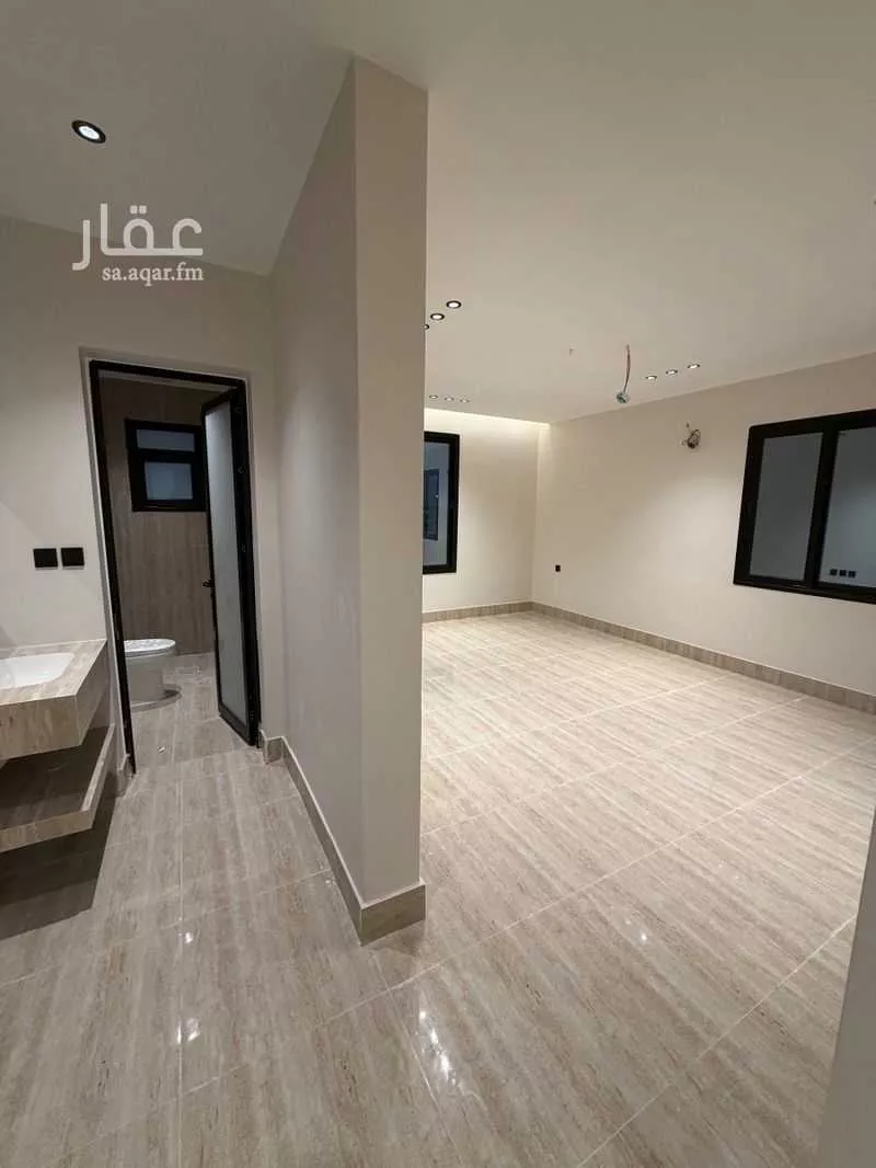 شقة 5 غرف في الندى 4