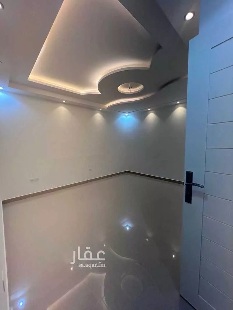 5 bedroom apartment in Qurtubah 4