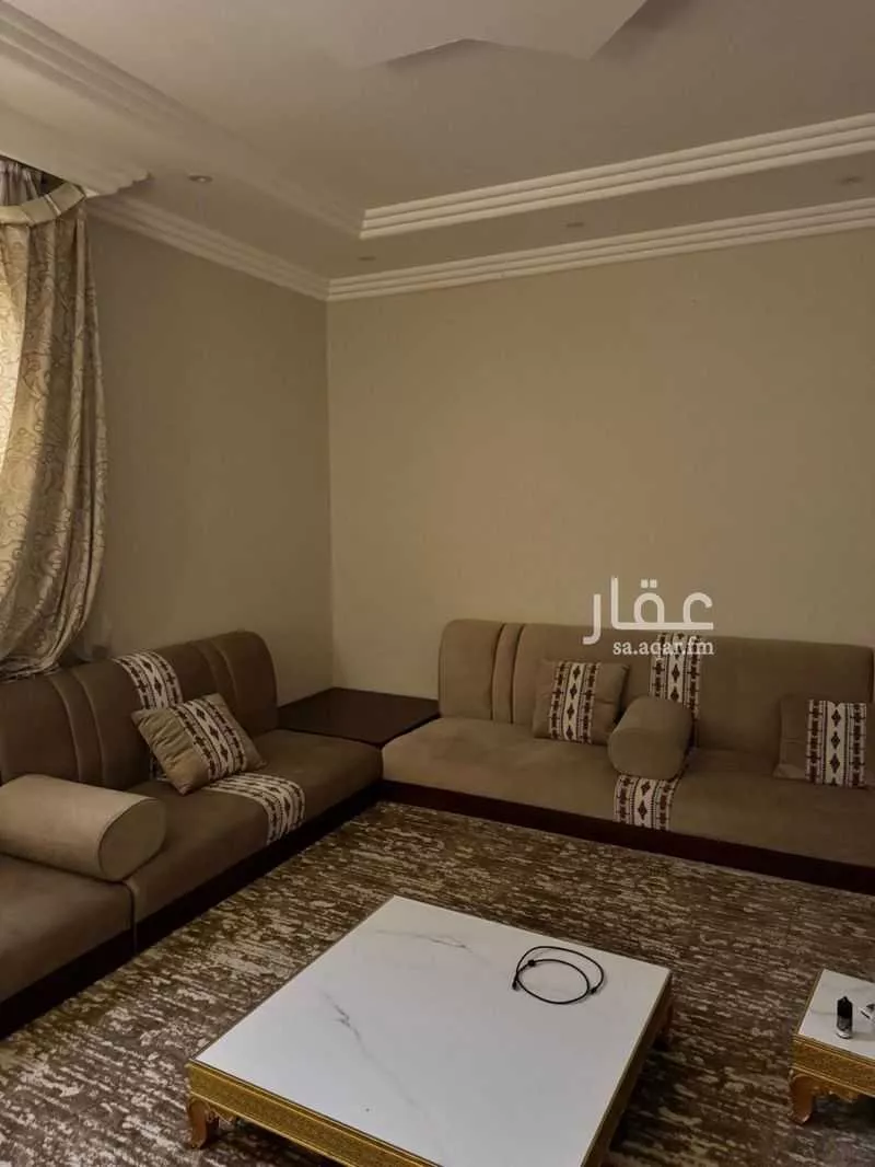 فيلا 5 غرف في سلطانة 4