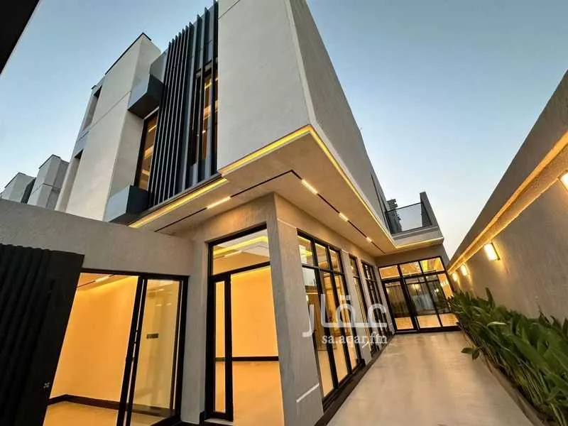5 bedroom villa in Al Rimal 1