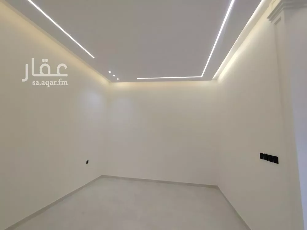 5 bedroom villa in Al Uraija Al Gharbiyah 4