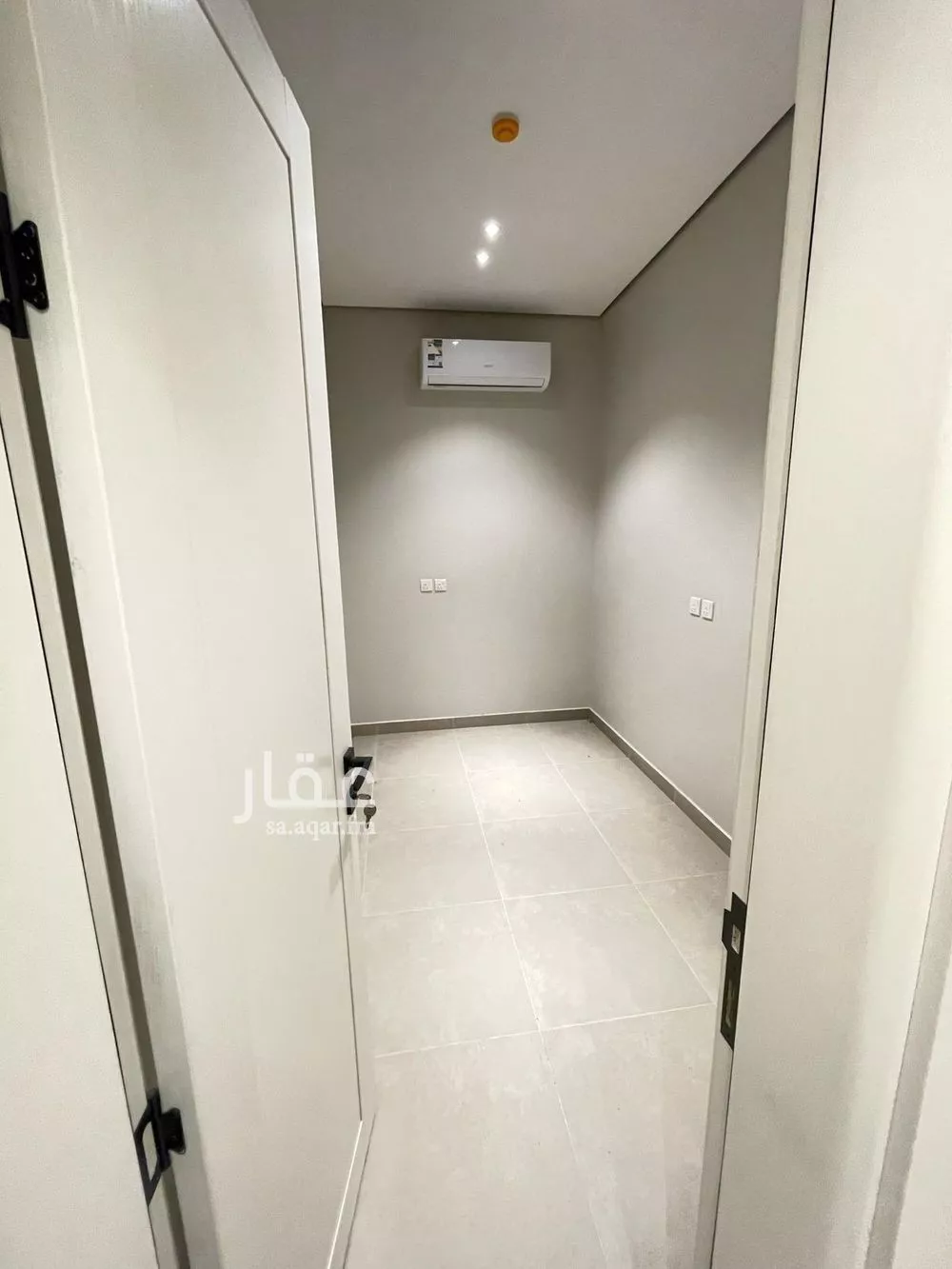 شقة 3 غرف في العارض 3