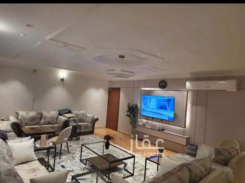 شقة 6 غرف في الندى 3