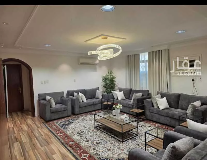 شقة 6 غرف في الندى 4