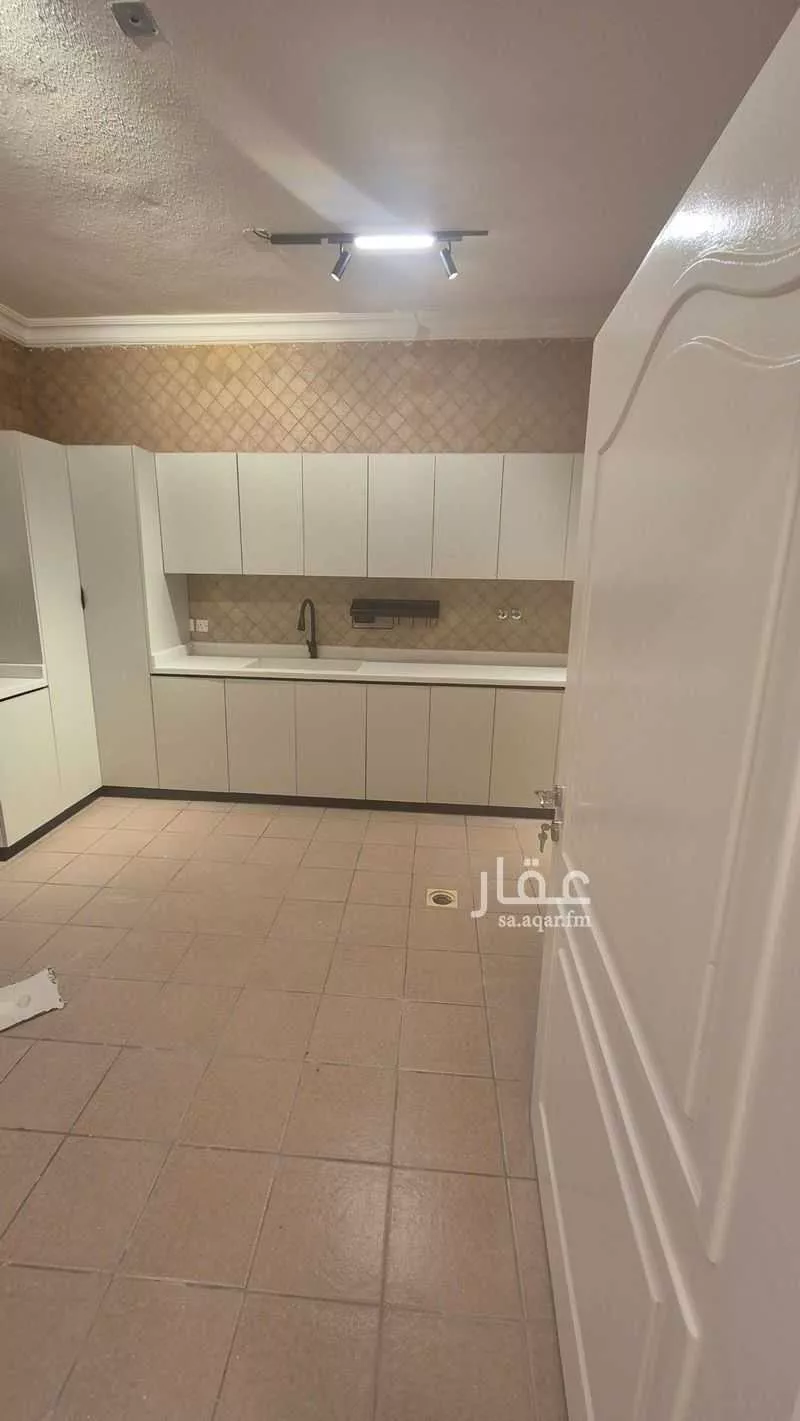 3 bedroom floor in Ash Shulah 1