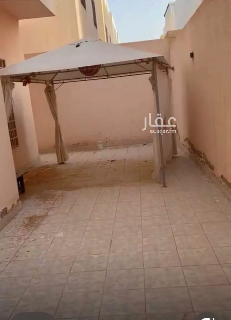 8 bedroom villa in King Abdul Aziz, Riyadh 9