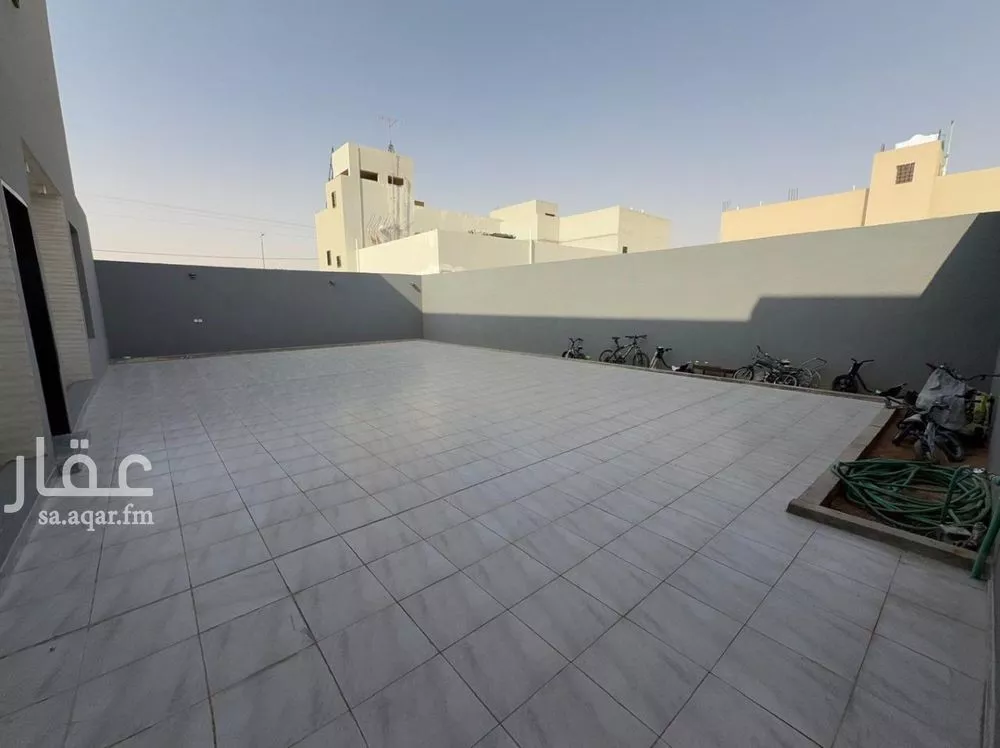 فيلا 8 غرف في بنبان 3