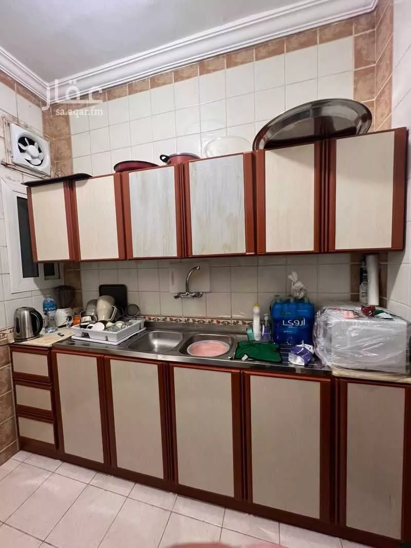 3 bedroom apartment in Al Rawdah 4