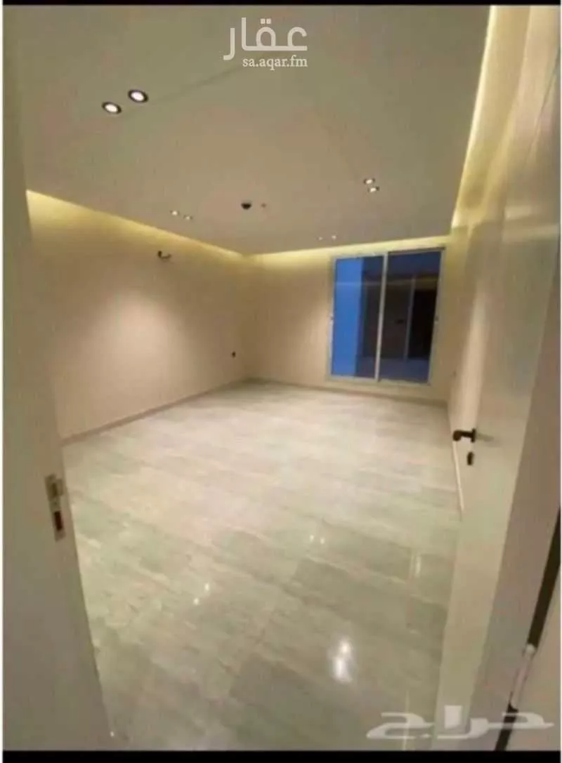 شقة 4 غرف في الحمرا 2