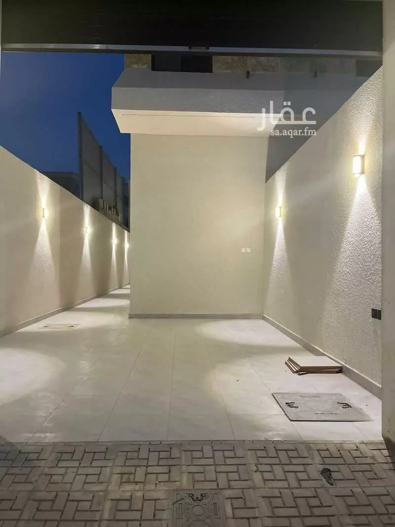 6 bedroom villa in Dhahrat Namar 3