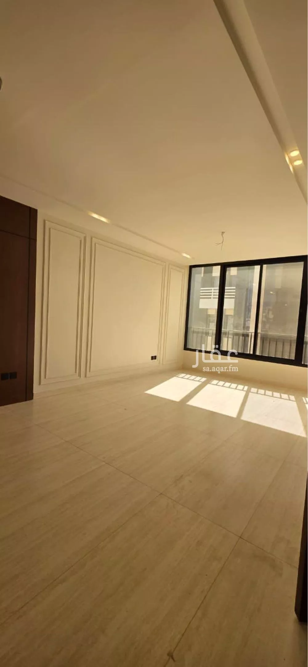 شقة 4 غرف في الروضة 3